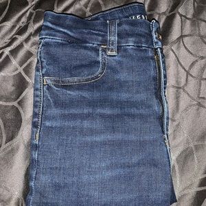 American Eagle Dark Washed High Waist skinny jeans.